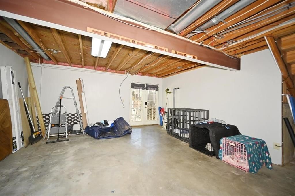 8505 N Mcdonald Avenue — photo 20