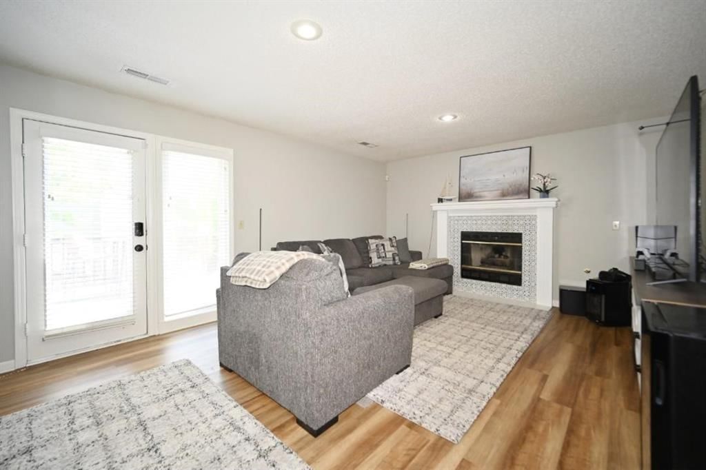 8505 N Mcdonald Avenue — photo 34