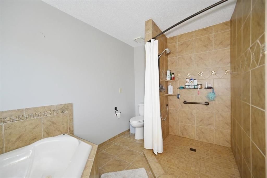 8505 N Mcdonald Avenue — photo 42