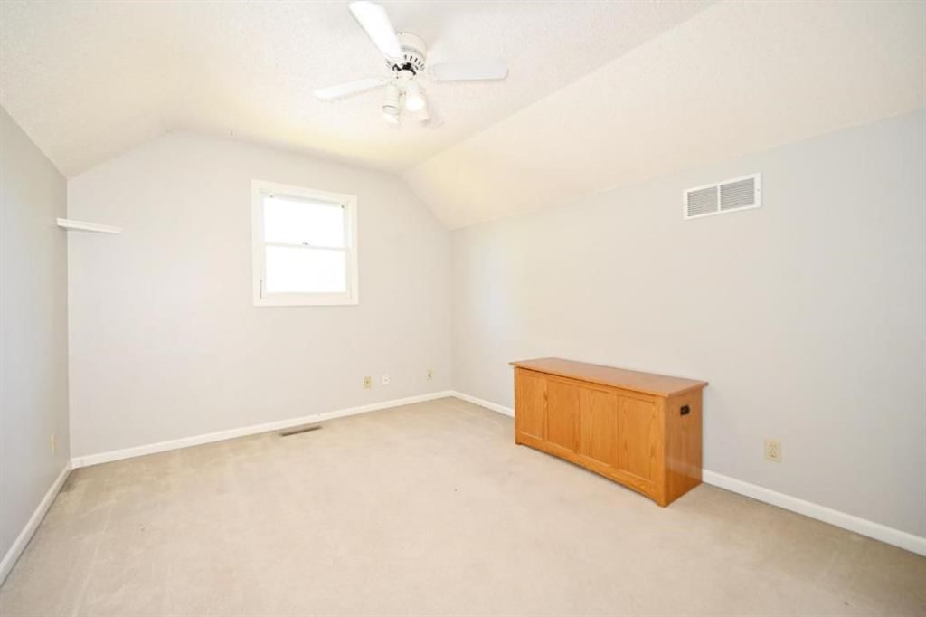 8505 N Mcdonald Avenue — photo 43