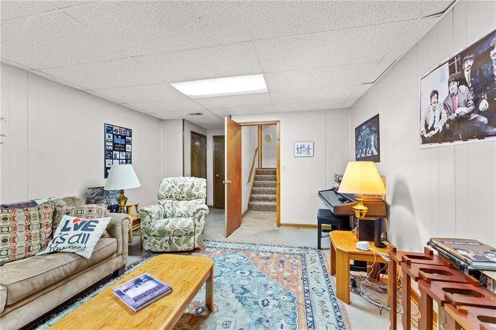 1604 SW Jeffrey Court — photo 23