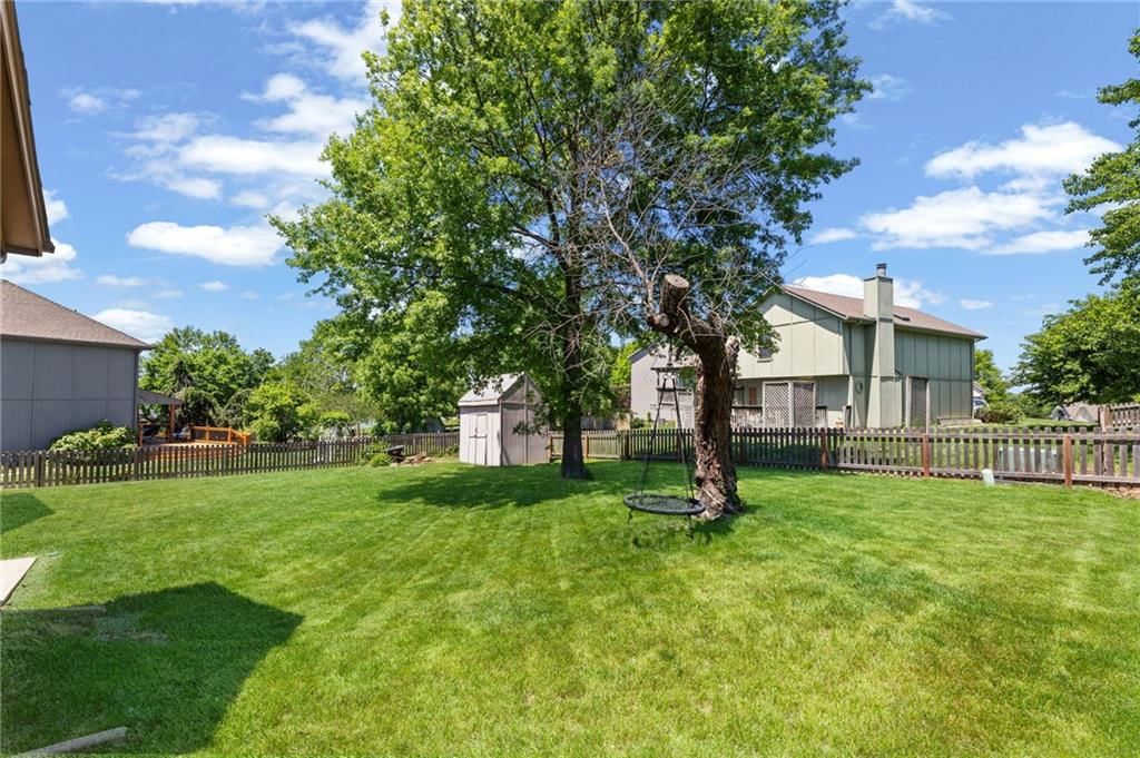 1604 SW Jeffrey Court — photo 33