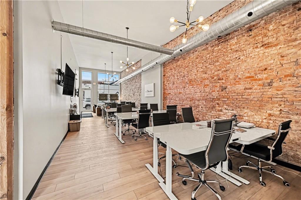 108 S Bridge Street — photo 4
