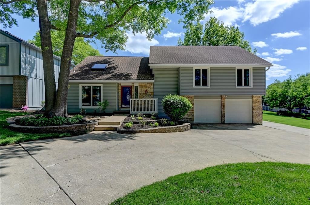 13505 W 78th Street — photo 2