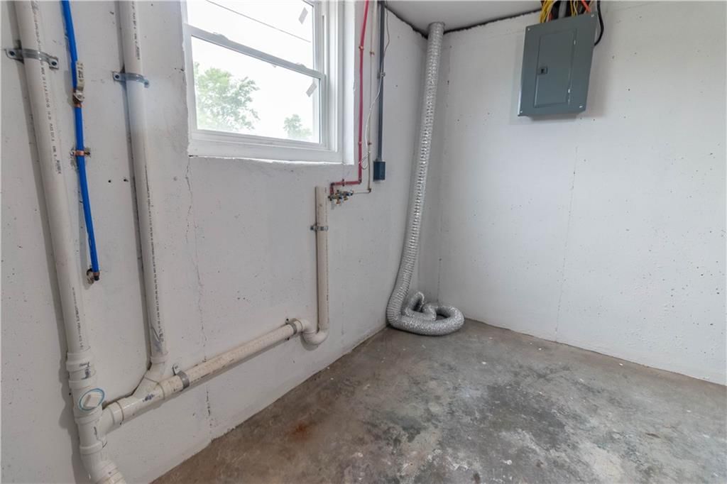 5201 Pickett Road — photo 31