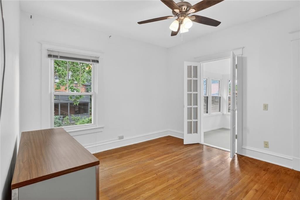 907 W 32nd Street — photo 18