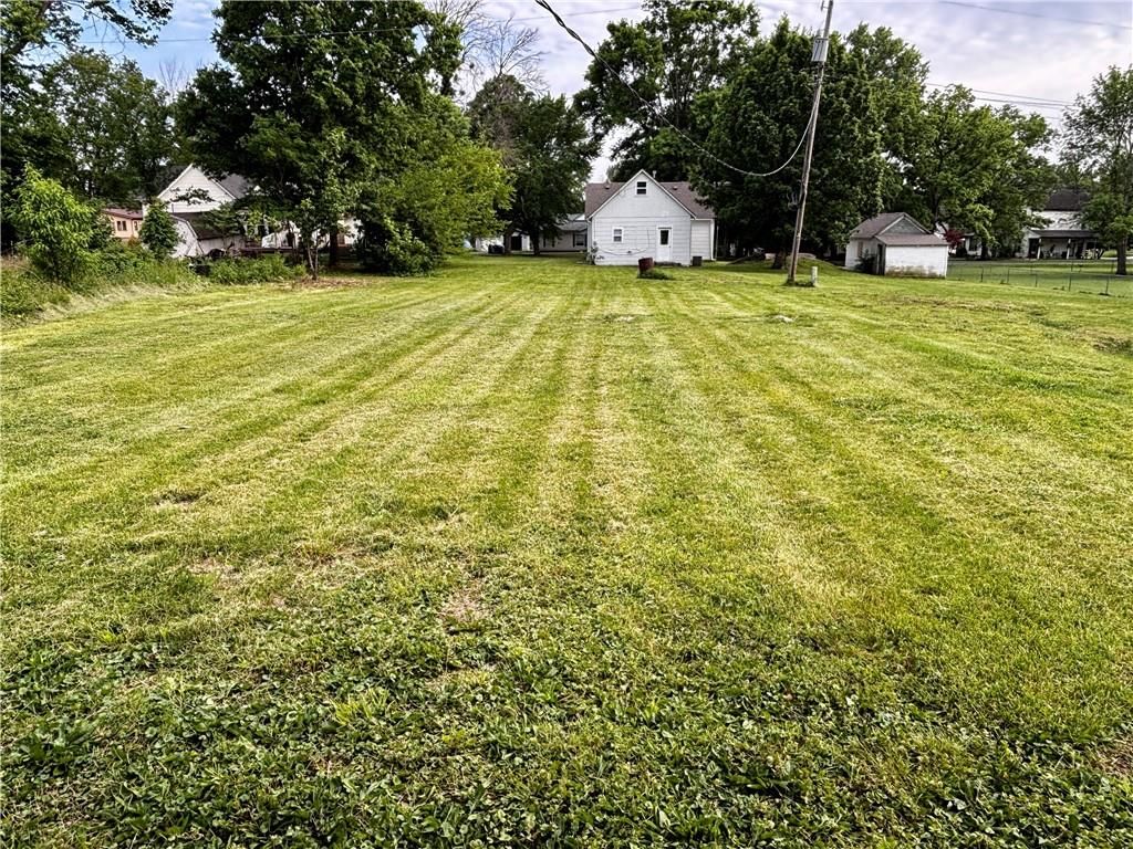 316 E Maple Street — photo 5