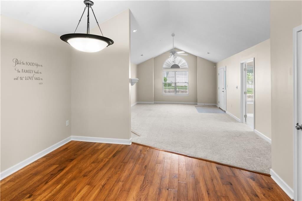 23402 W 71st Terrace — photo 11