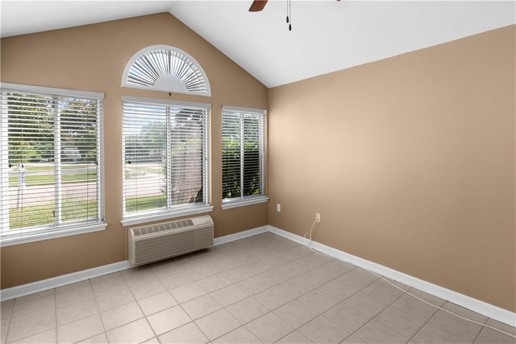 23402 W 71st Terrace — photo 18