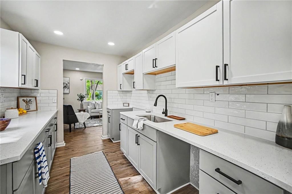 2206 NE 58th Terrace — photo 10