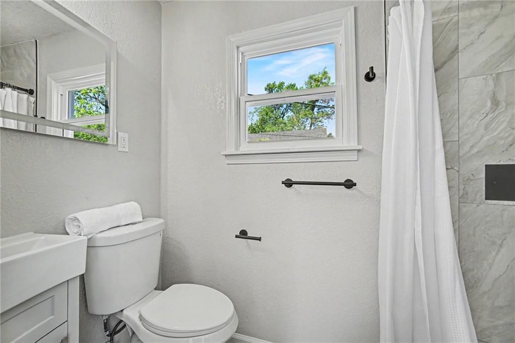 2206 NE 58th Terrace — photo 16