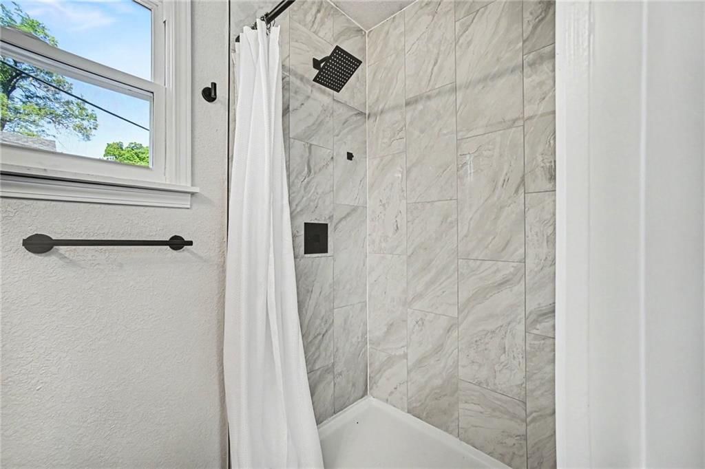 2206 NE 58th Terrace — photo 17