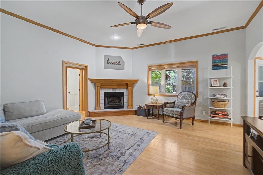544 Bently Drive — photo 6