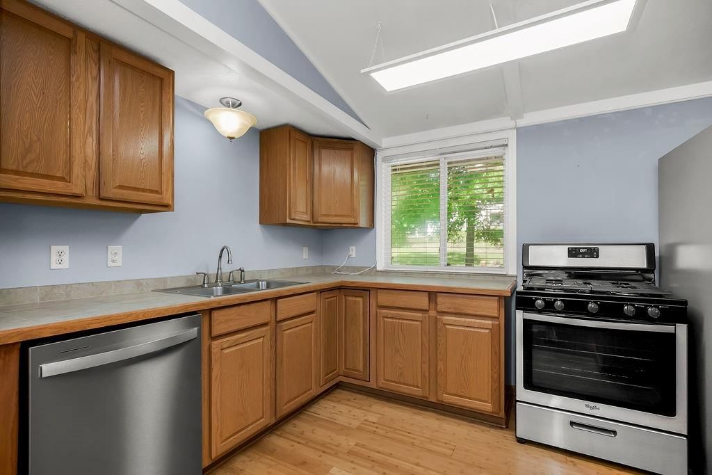 5914 N Euclid Avenue — photo 10