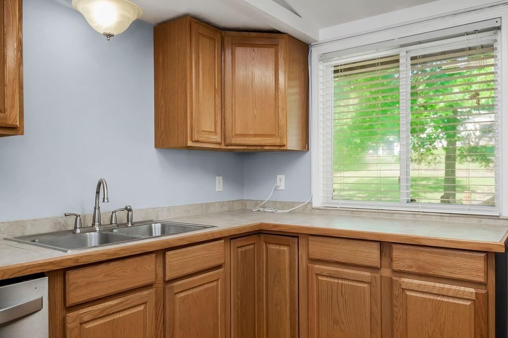 5914 N Euclid Avenue — photo 12
