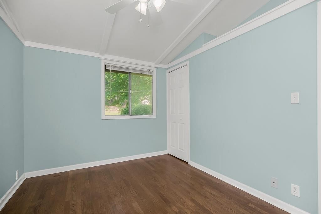 5914 N Euclid Avenue — photo 23
