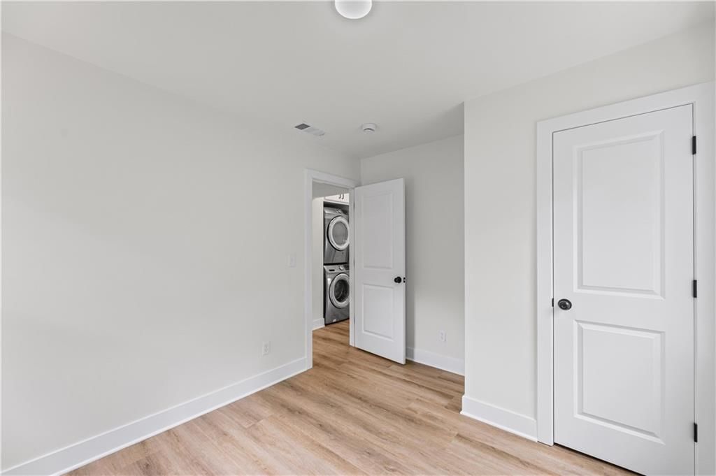 2815 S 24 Street — photo 6