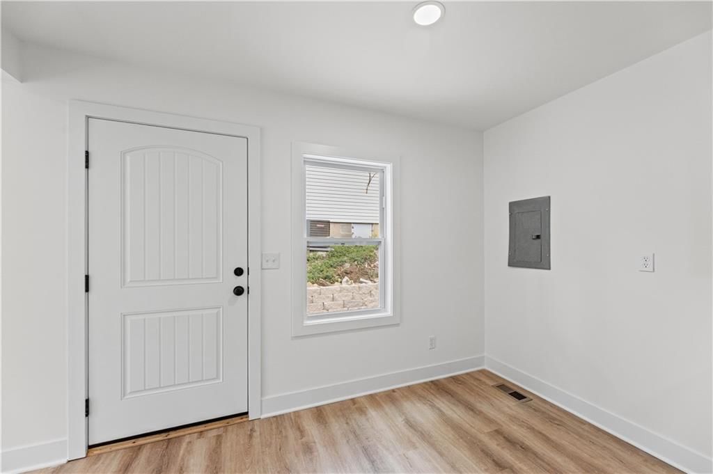 2815 S 24 Street — photo 15