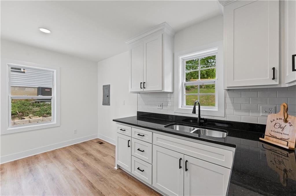 2815 S 24 Street — photo 20
