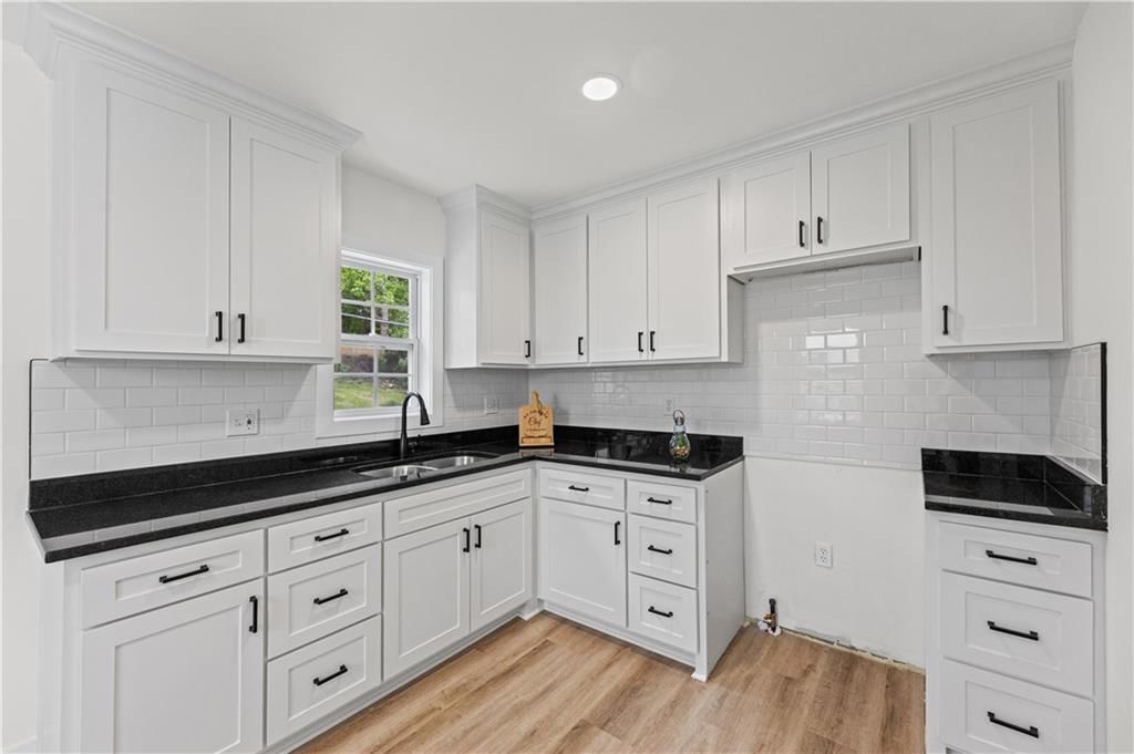 2815 S 24 Street — photo 21