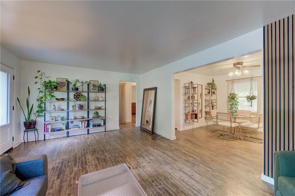 315 E Whittier Street — photo 5