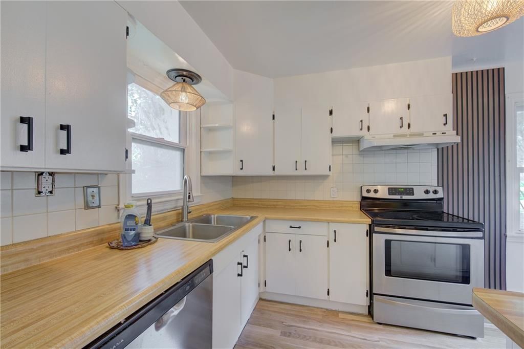 315 E Whittier Street — photo 11