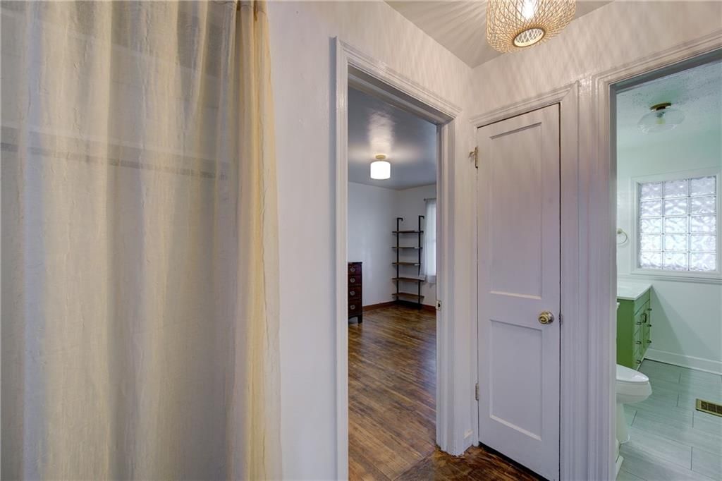 315 E Whittier Street — photo 19