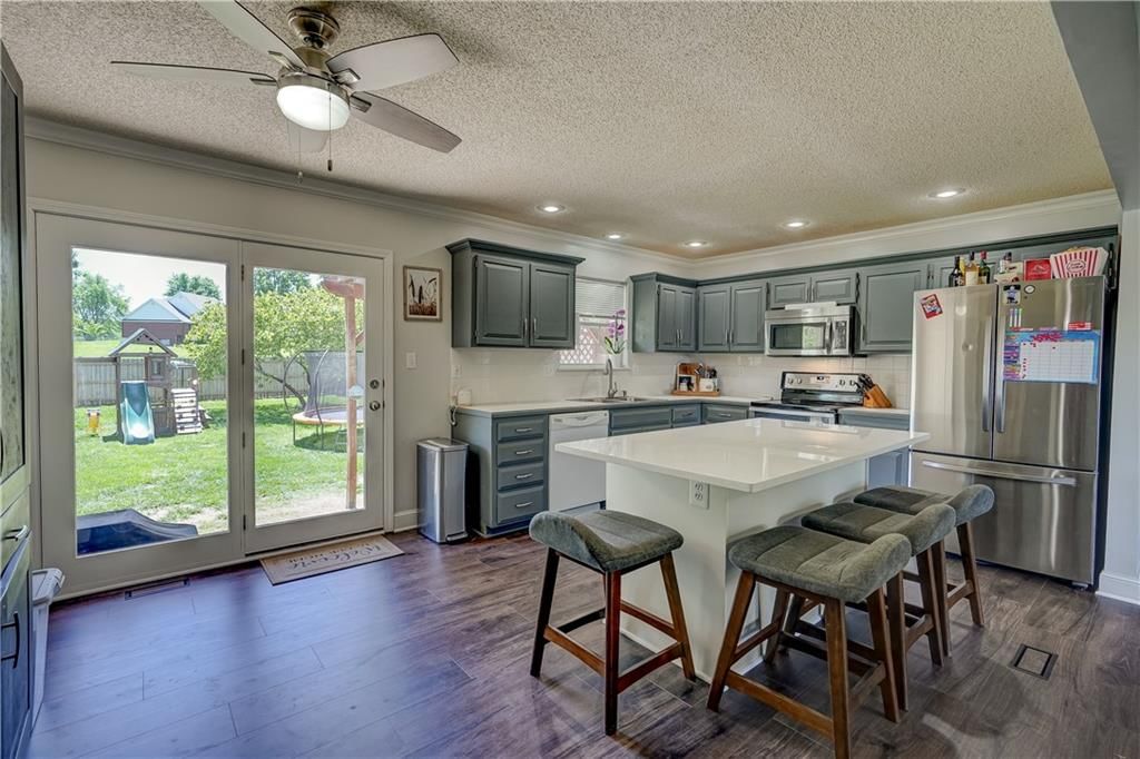 701 SW Nelson Drive — photo 7