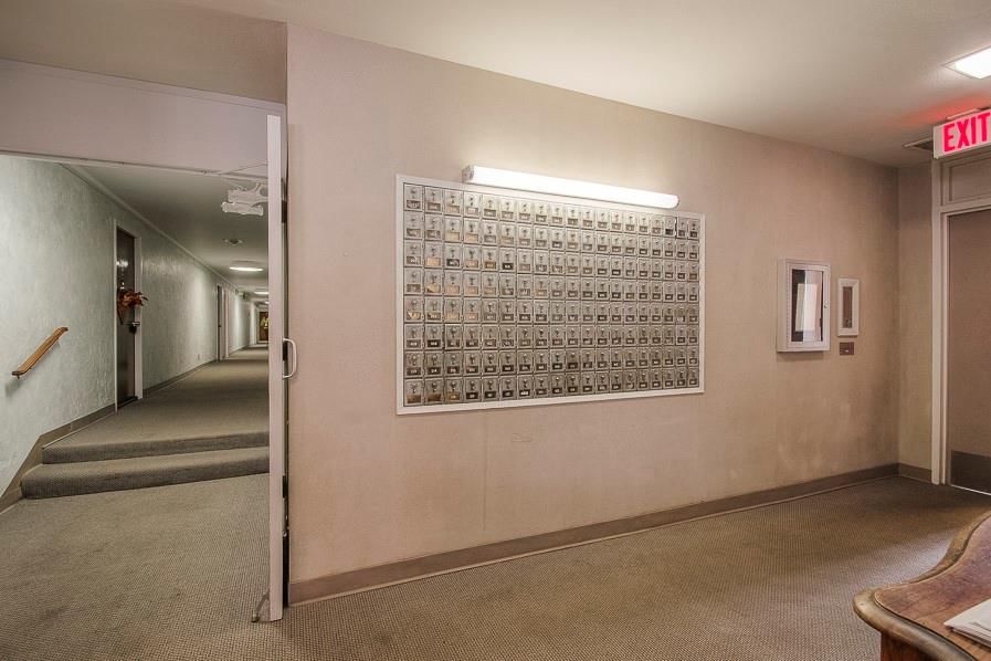 333 W Meyer Boulevard — photo 3
