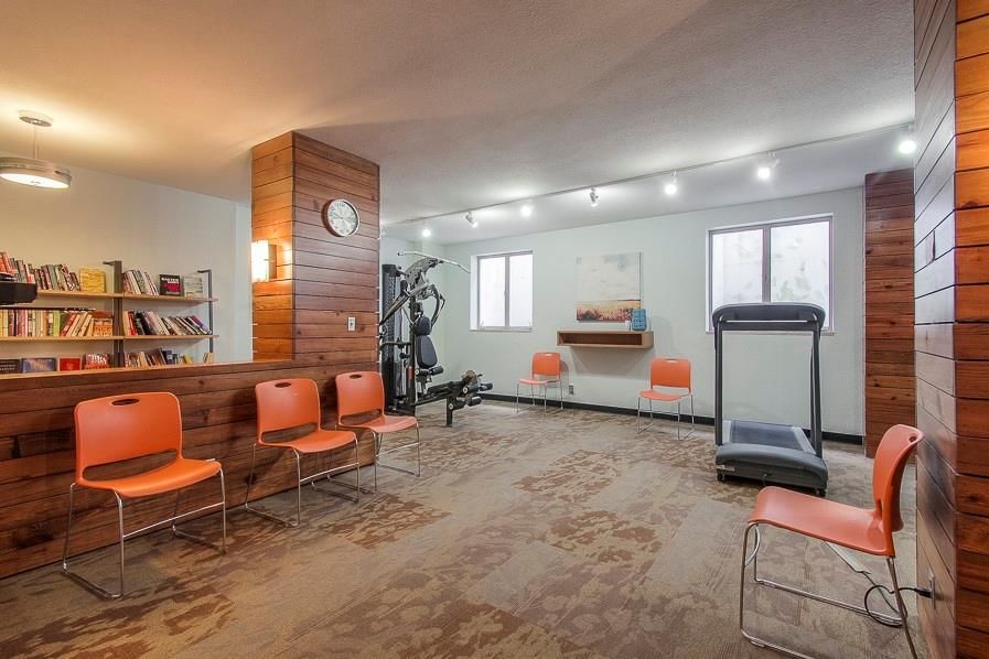 333 W Meyer Boulevard — photo 5