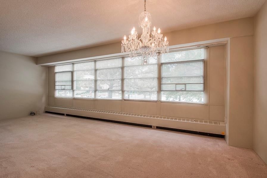 333 W Meyer Boulevard — photo 9