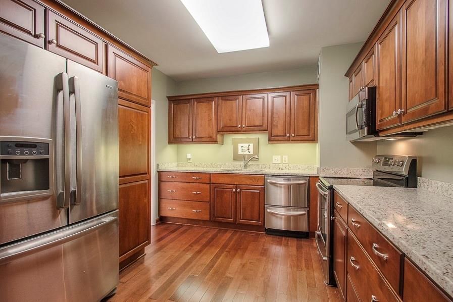 333 W Meyer Boulevard — photo 11
