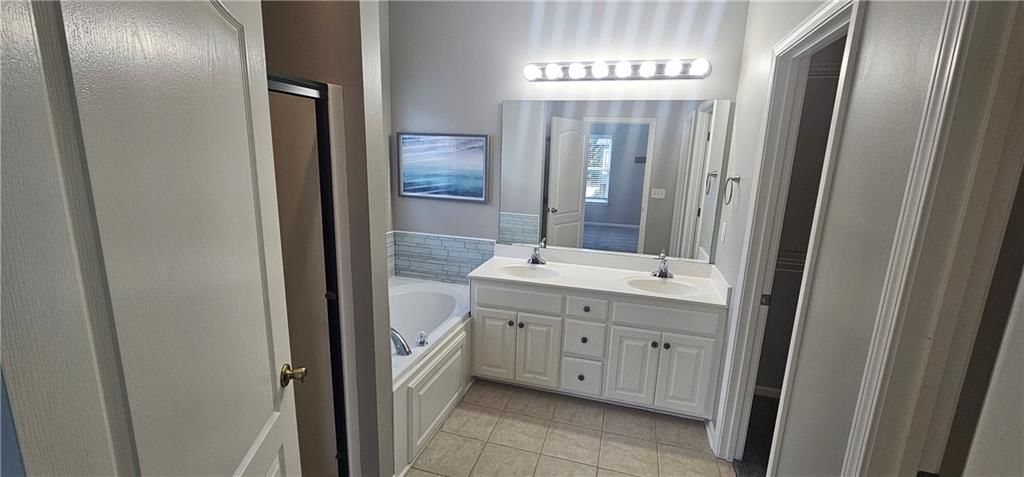 953 NW Birch Court — photo 32