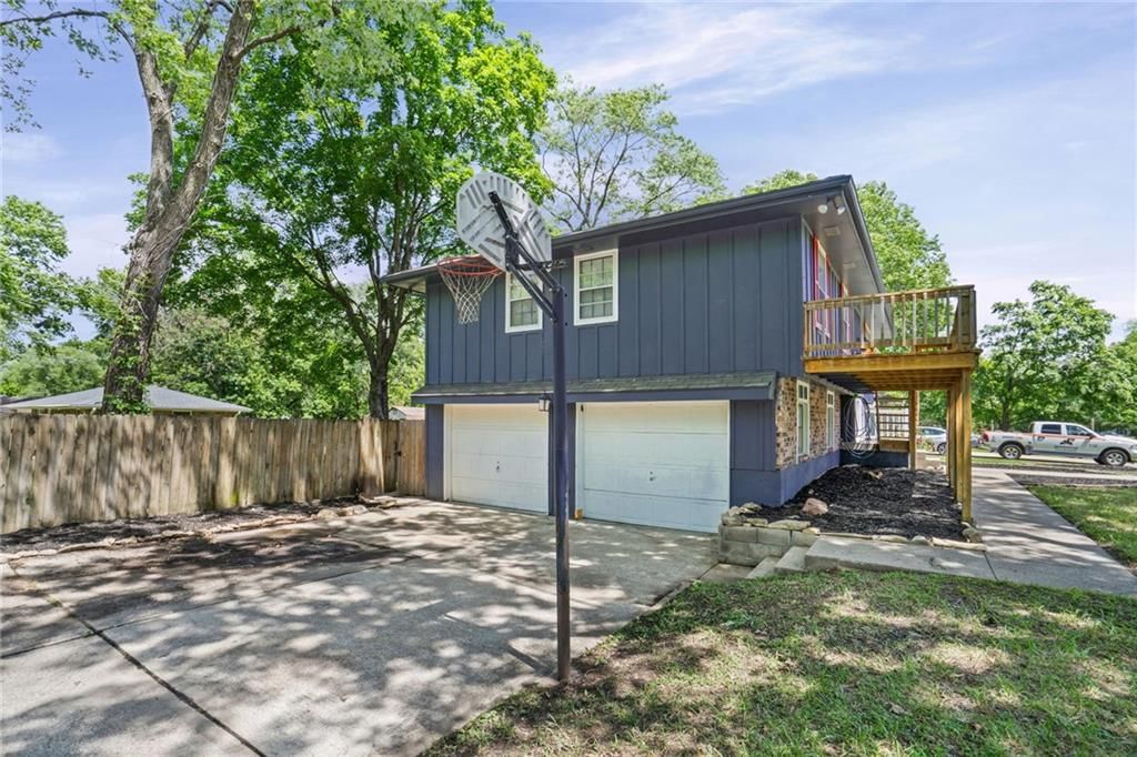 1408 GAMBRELL Street — photo 5