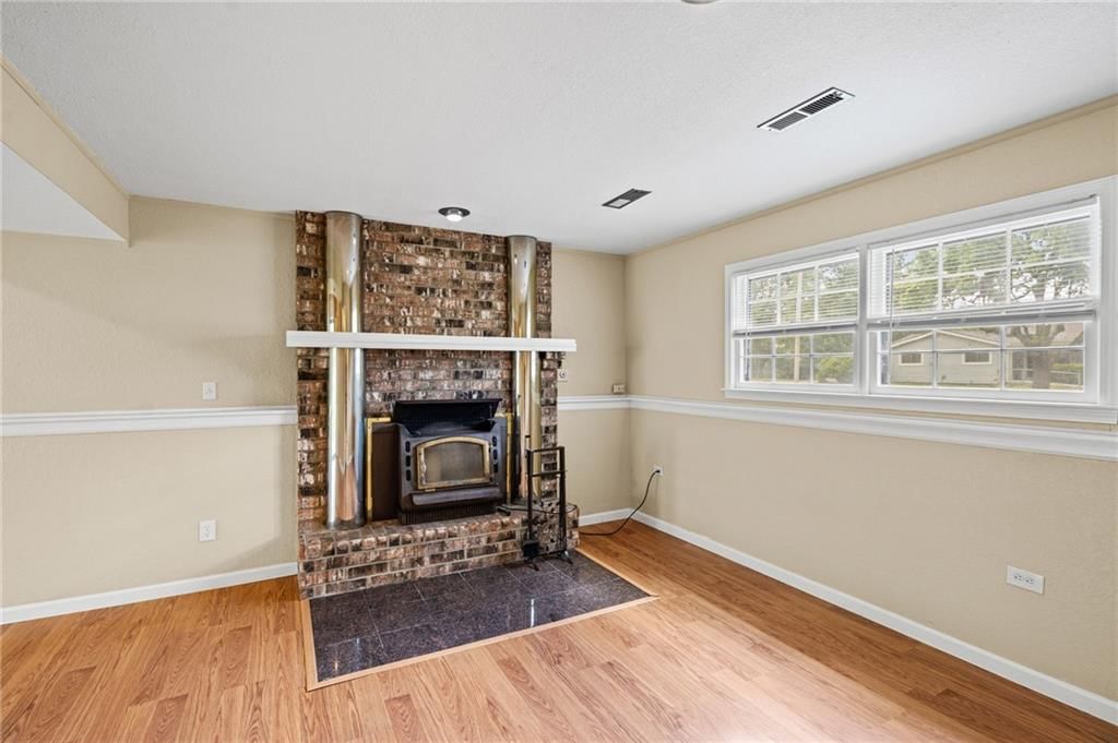 1408 GAMBRELL Street — photo 33