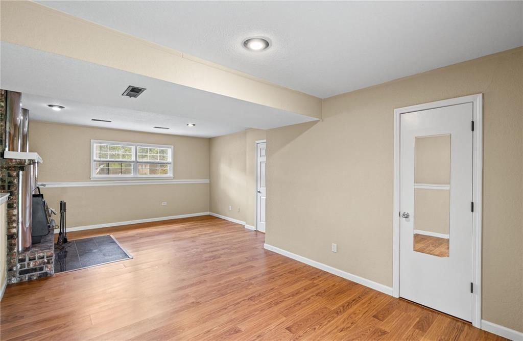 1408 GAMBRELL Street — photo 36