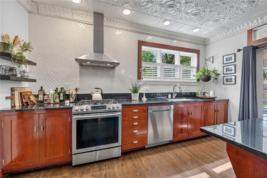 508 SE Douglas Street — photo 18