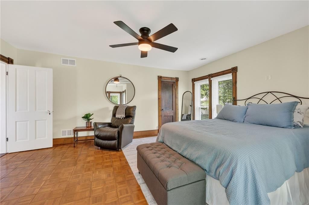 508 SE Douglas Street — photo 42
