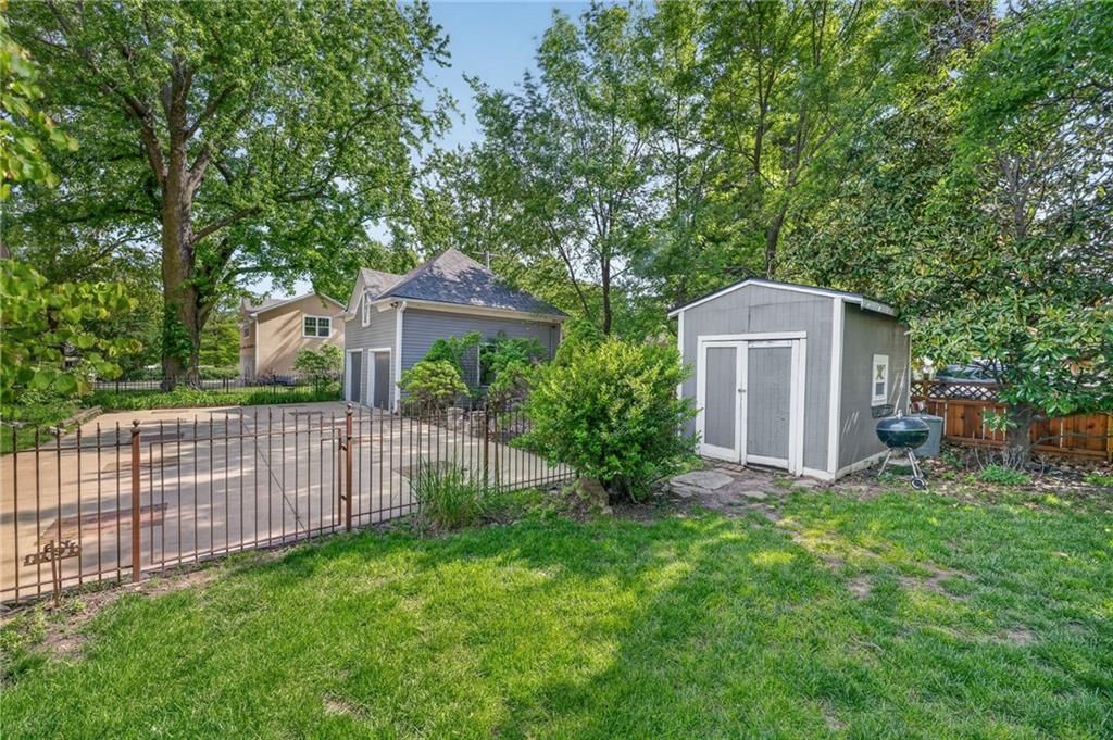 508 SE Douglas Street — photo 54