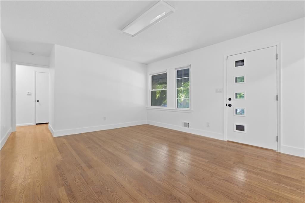 12308 E 42nd Street — photo 18