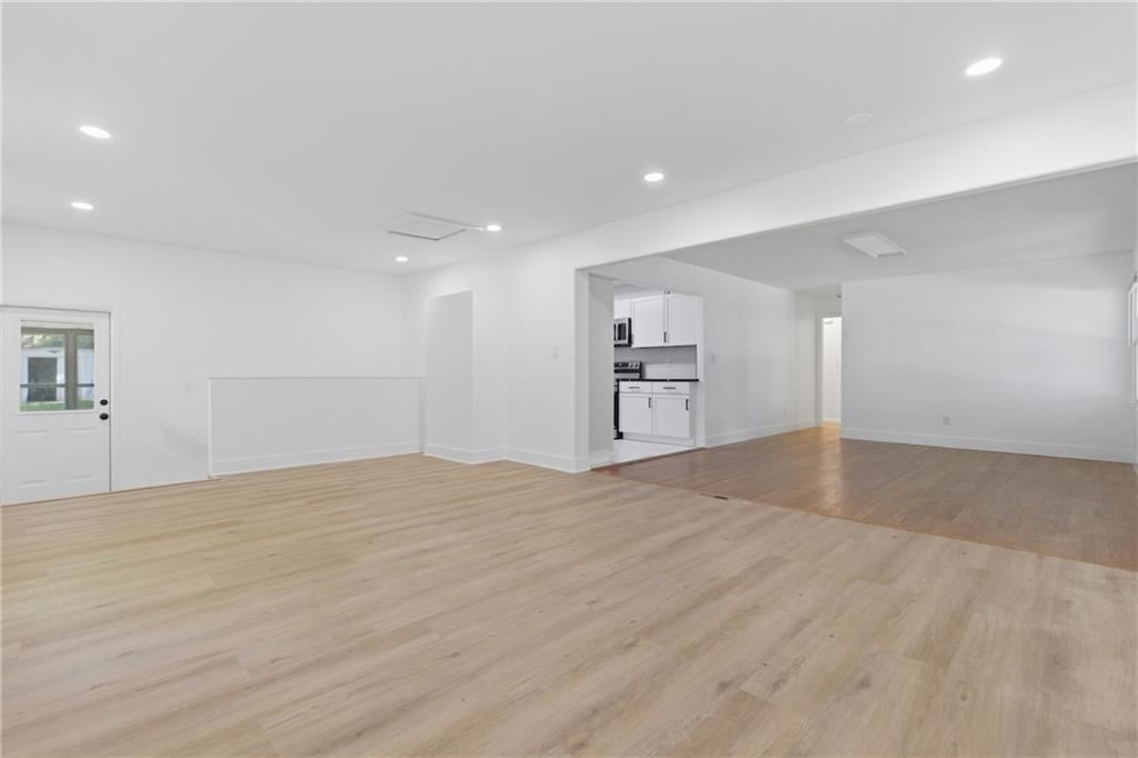 12308 E 42nd Street — photo 23
