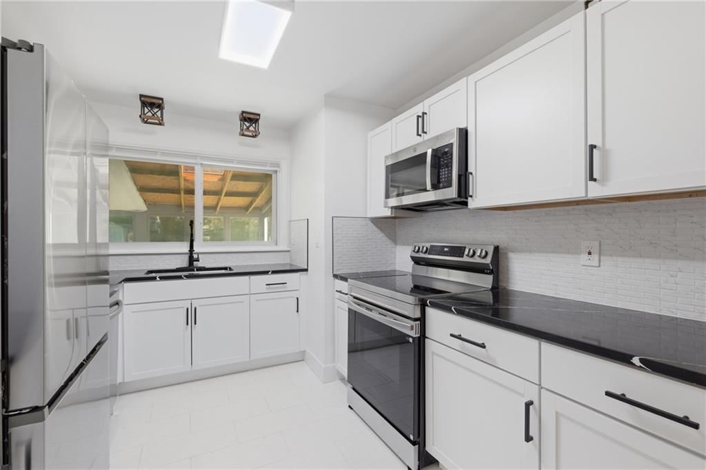 12308 E 42nd Street — photo 25