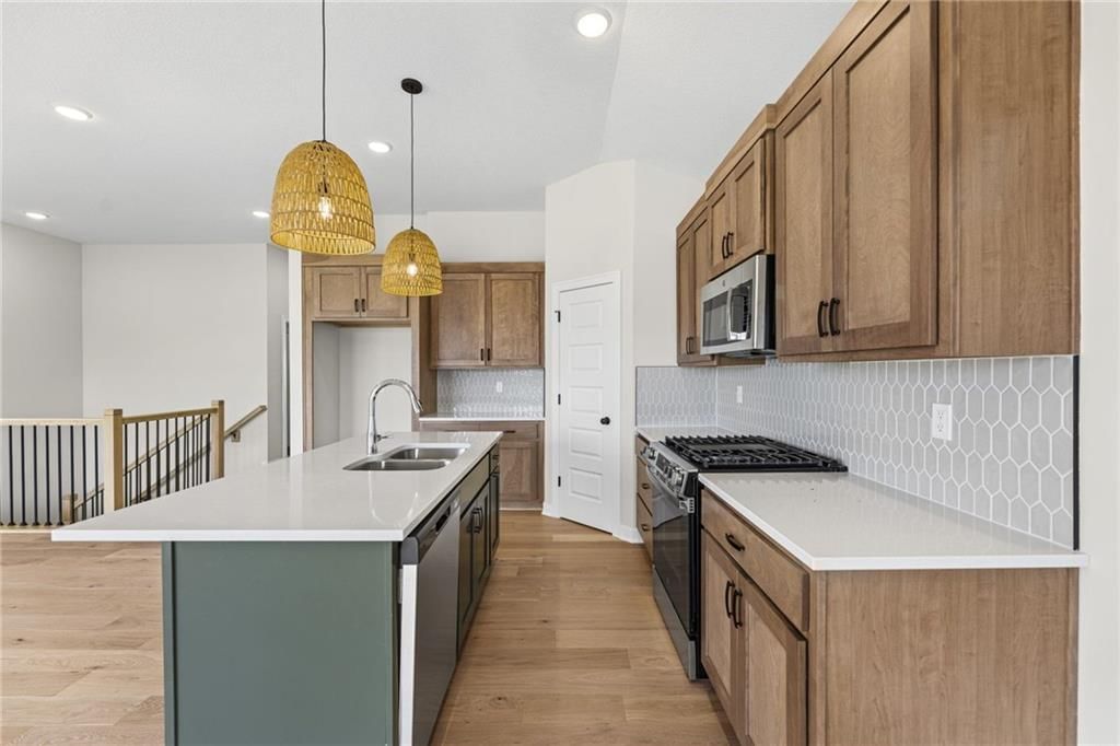 12172 Emerald Street — photo 5