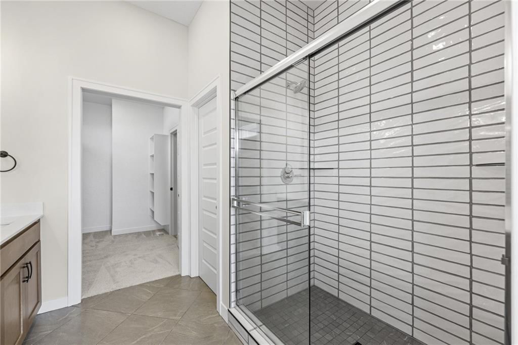 12172 Emerald Street — photo 9