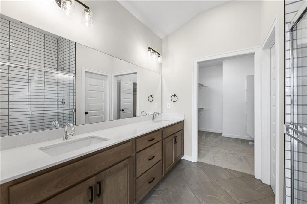 12172 Emerald Street — photo 10