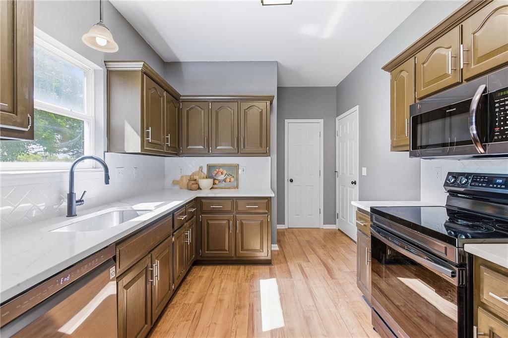12366 S Parker Terrace — photo 14