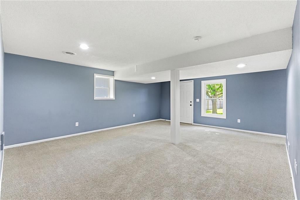 12366 S Parker Terrace — photo 27
