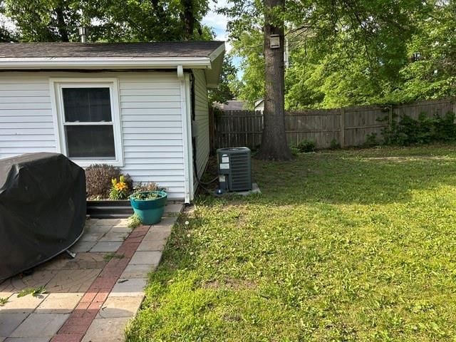 1328 E 16th Street — photo 40