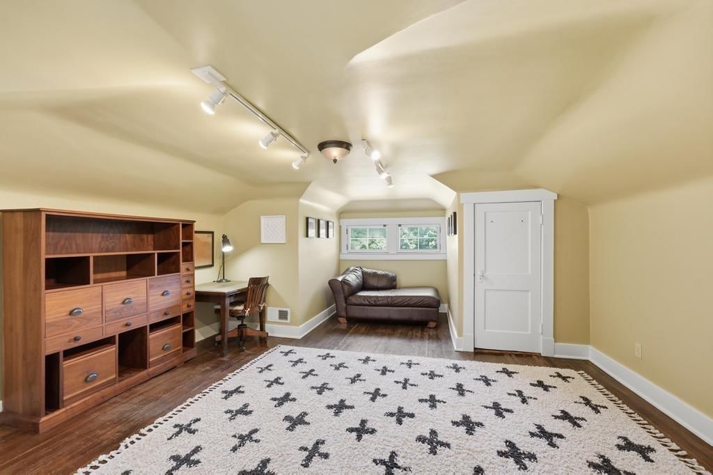 400 Huntington Road — photo 30