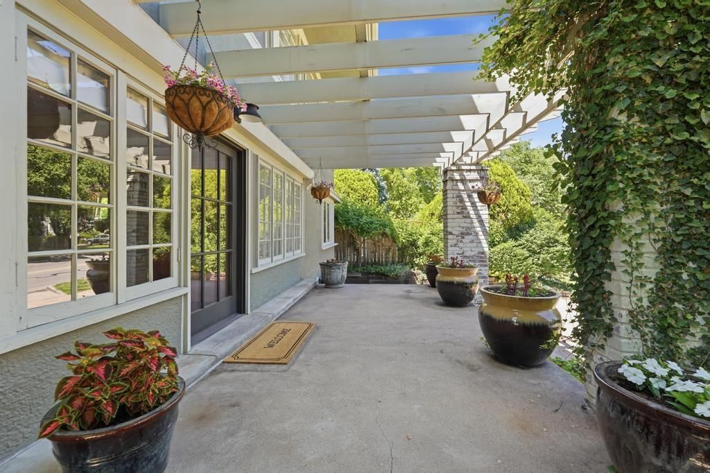 400 Huntington Road — photo 34
